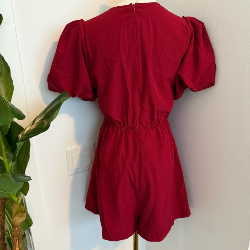 New adorable red bow romper with puff sleeves - Picture 6 of 7